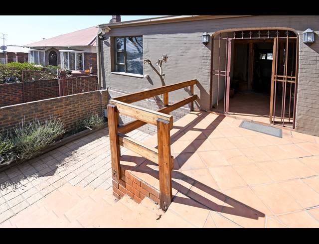 3 BEDROOM HOUSE FOR SALE IN KENSINGTON